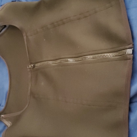 WOOMENS PLUS SIZE PRE-OWNED UNDER SHIRT ZIP UP GURDLE. - Picture 2 of 7